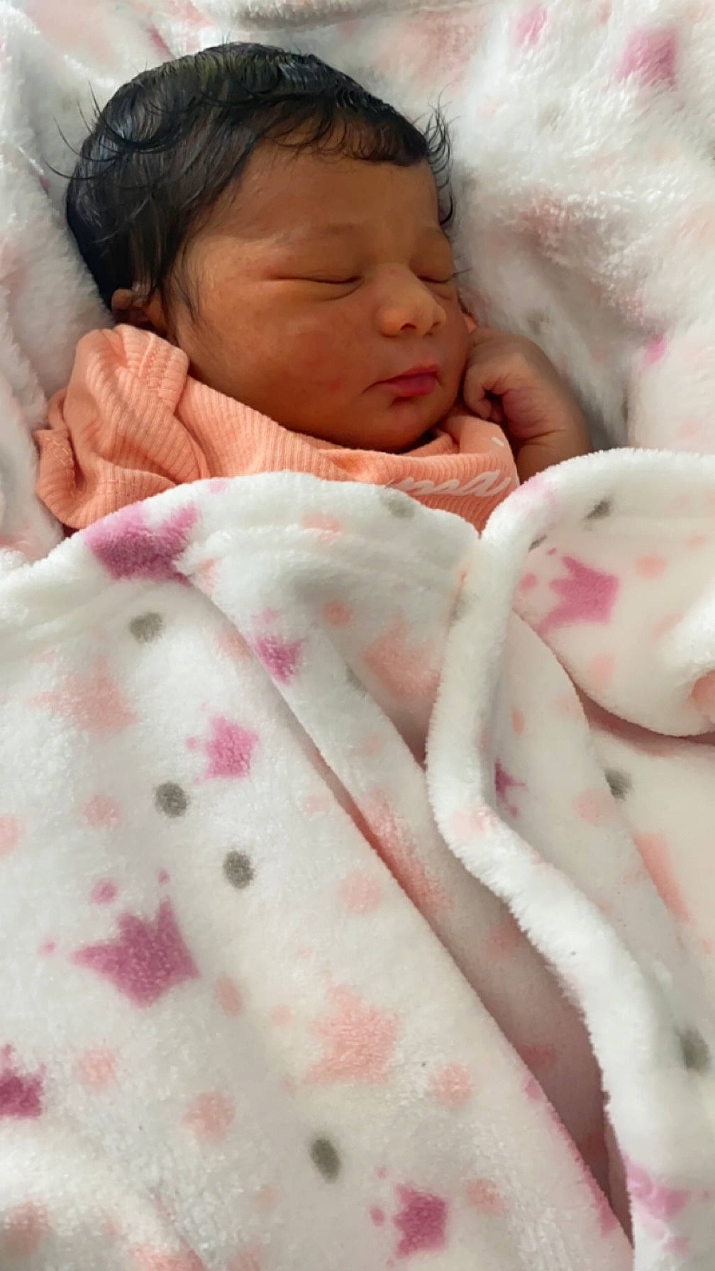 Icelyn joined the competition — help win amazing prizes! baby, blanket, face, head, newborn, person, photography, portrait, quilt, sleeping, towel