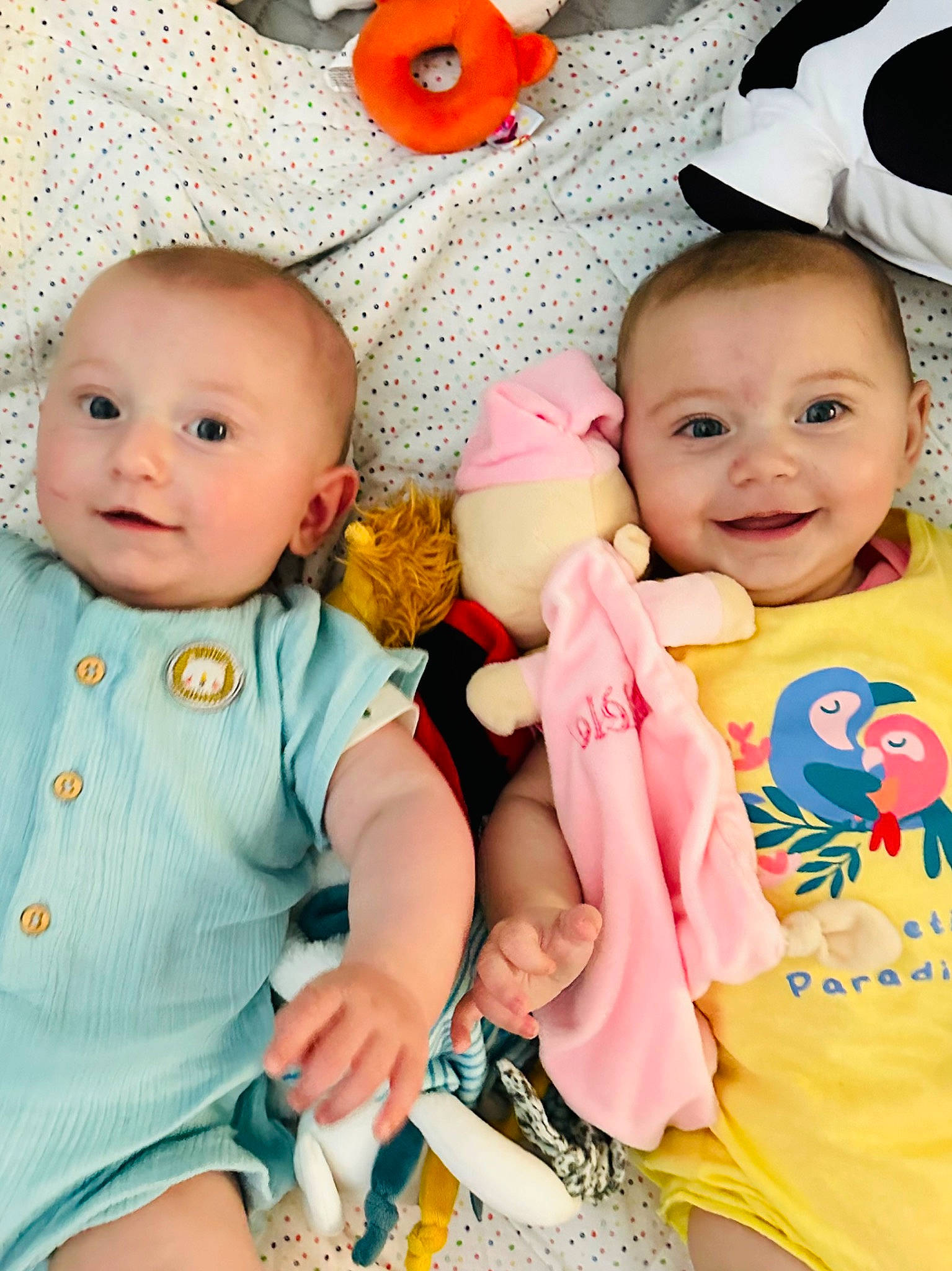 Mes Amours a rejoint le concours — aidez-le/la à gagner de superbes lots ! baby, baby_toddler_clothing, cheek, doll, face, facial_expression, happy, human, joy, mouth, organ, person, pink, product, skin, sleeve, smile, textile, toddler, toy