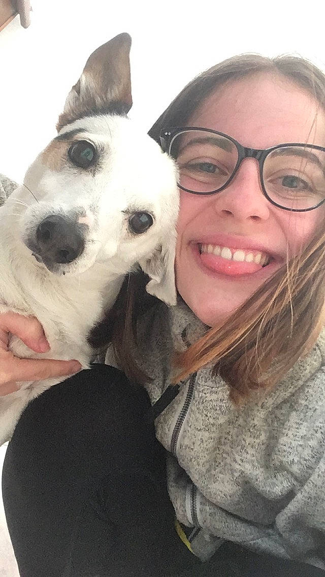 Cybelle a rejoint le concours — aidez-le/la à gagner de superbes lots ! companion_dog, dog, dog_breed, dog_breed_group, dog_like_mammal, ear, eyewear, glasses, joy, nose, person, puppy, selfie, skin, snout, vision_care