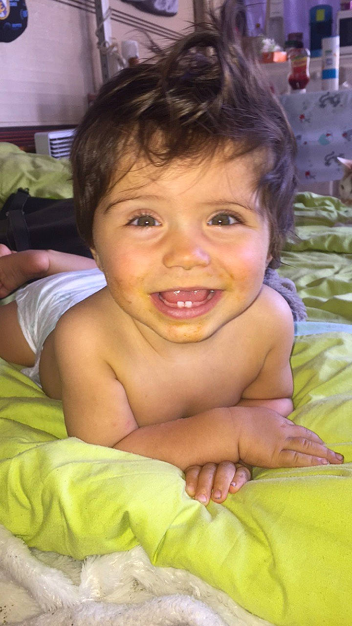 Kenza a rejoint le concours — aidez-le/la à gagner de superbes lots ! baby, beauty, cheek, child, chin, eye, face, facial_expression, fun, happy, head, joy, laugh, lip, mouth, muscle, neck, nose, person, skin