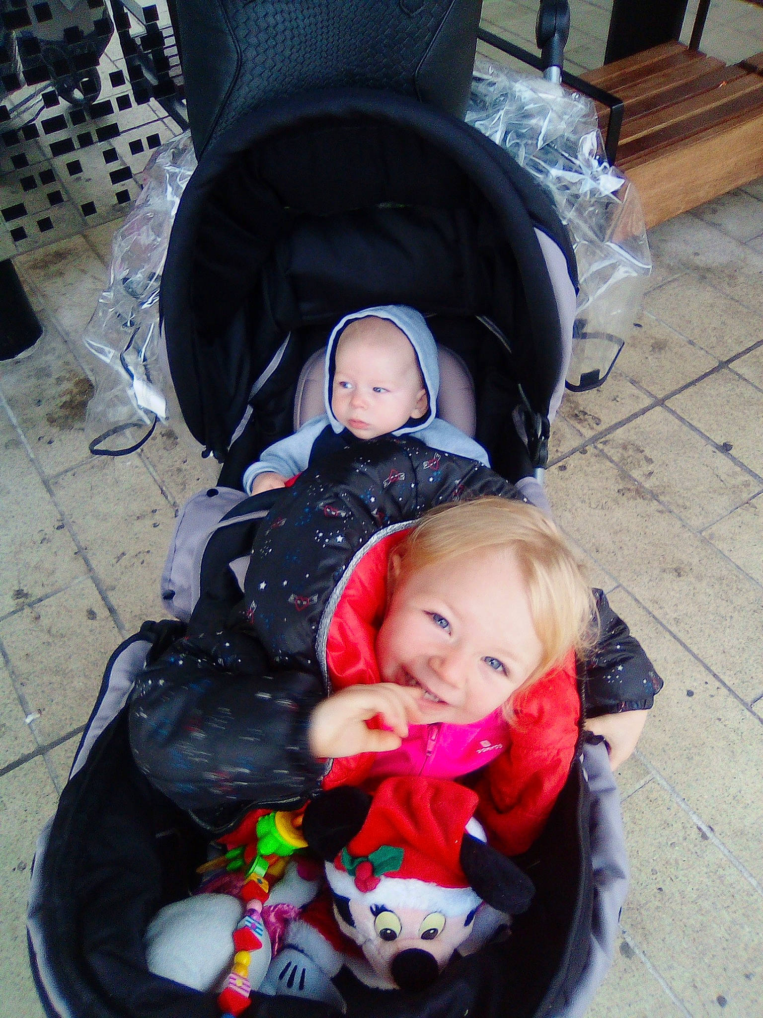 Sébastien-wyatt participe au concours pour gagner de l'argent avec cette photo : baby, baby_carriage, baby_products, child, person, product, toddler