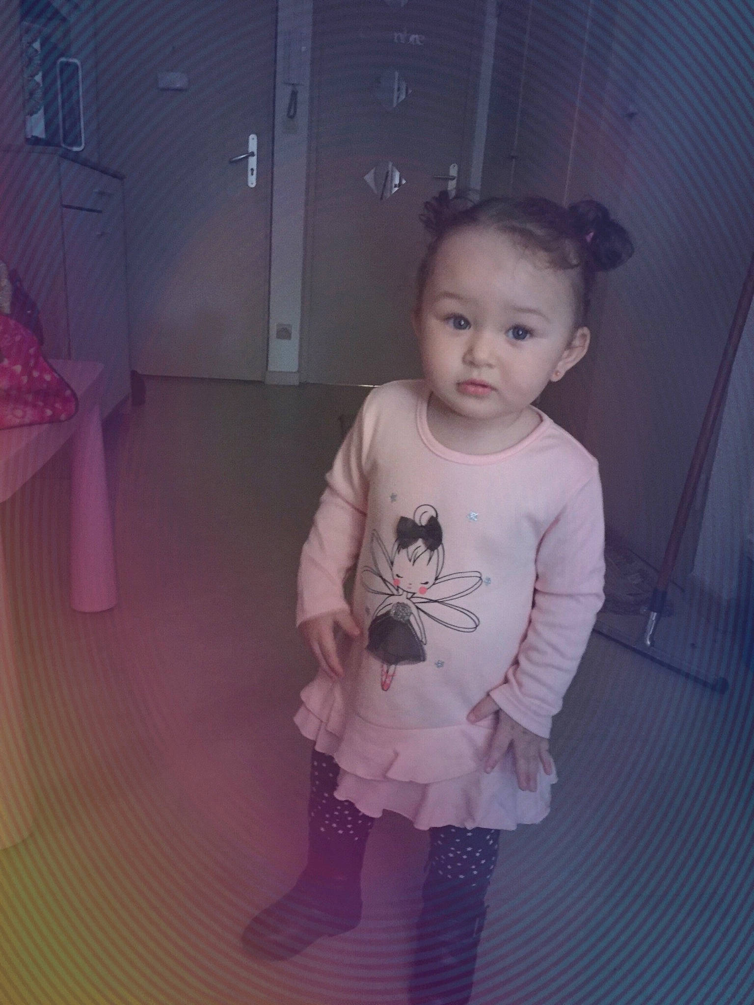 Shéryfa a rejoint le concours — aidez-le/la à gagner de superbes lots ! baby, cheek, child, daughter, dress, electronic_device, eye, face, floor, fun, happy, head, iris, person, pink, shoe, skin, smile, snapshot, standing