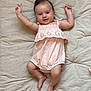 Leya a rejoint le concours — aidez-le/la à gagner de superbes lots ! arms_up, baby, blanket, child, cute, eyes, fabric, face, foot, happy, head, indoor, infant, legs, lying_down, pink_outfit, portrait, skin, smiling, soft_texture