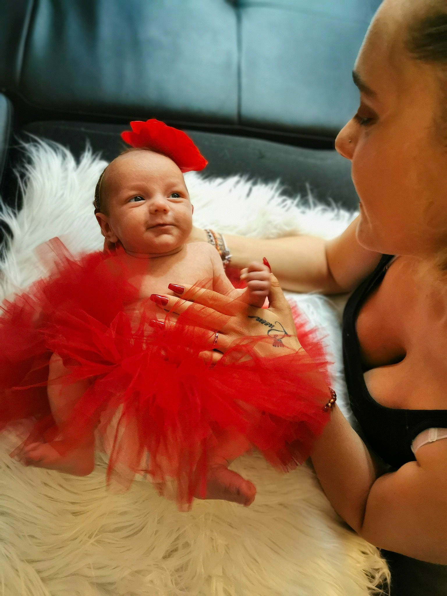 Amara a rejoint le concours — aidez-le/la à gagner de superbes lots ! baby, ballet_tutu, child, costume, fun, fur, person, smile, toddler