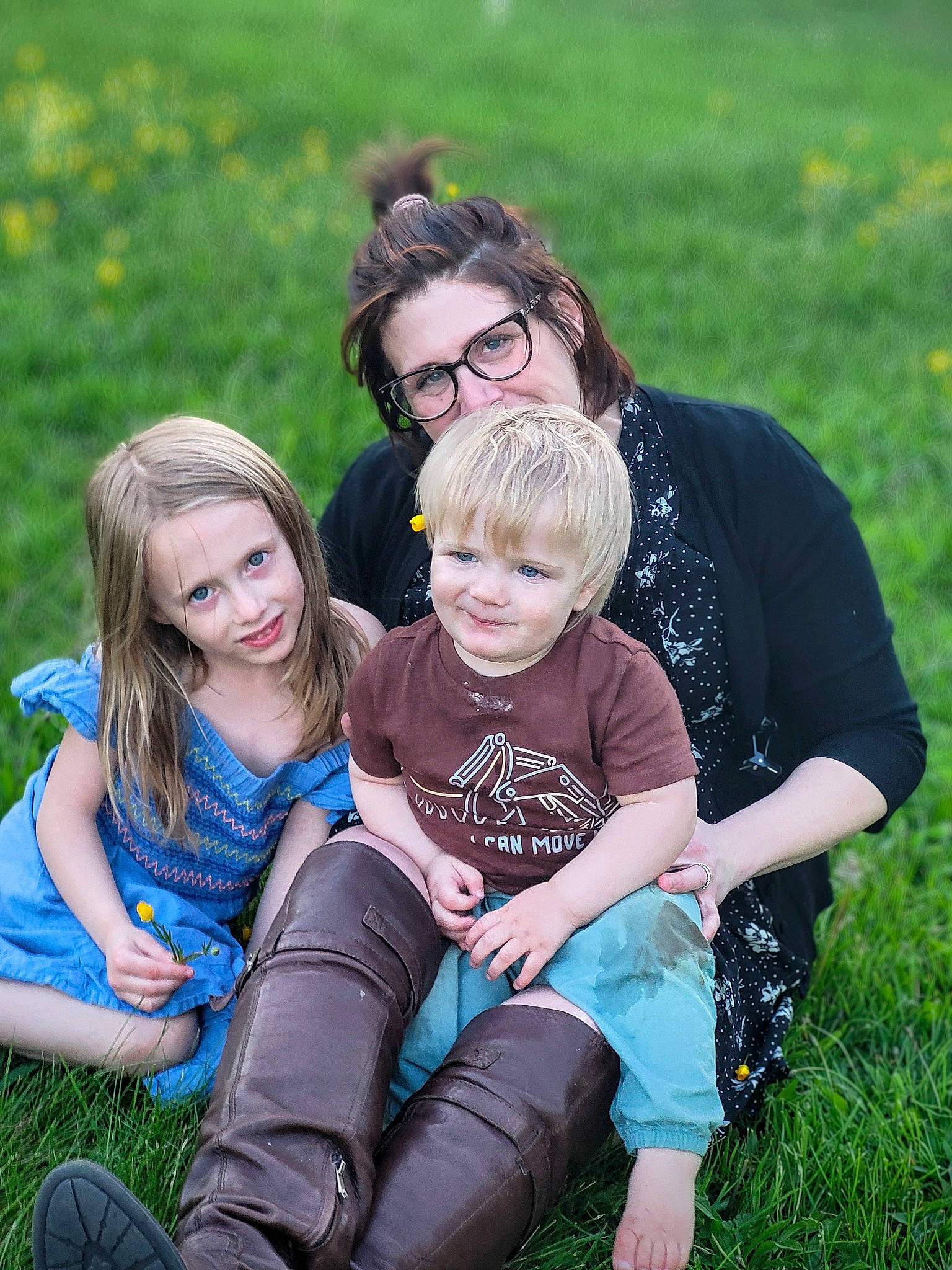 Roman is registered to the contest to win money with this photo: botany, event, friendship, fun, grass, grassland, happy, joy, lap, lawn, leaf, leisure, meadow, nature, people_in_nature, person, recreation, sitting, smile, summer