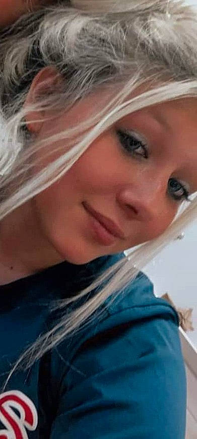 Marley is registered to the contest to win money with this photo: bangs, blond, brown_hair, chin, close_up, electric_blue, eyebrow, eyelash, fashion_accessory, happy, iris, layered_hair, lip, long_hair, makeover, mouth, nose, person, skin, smile