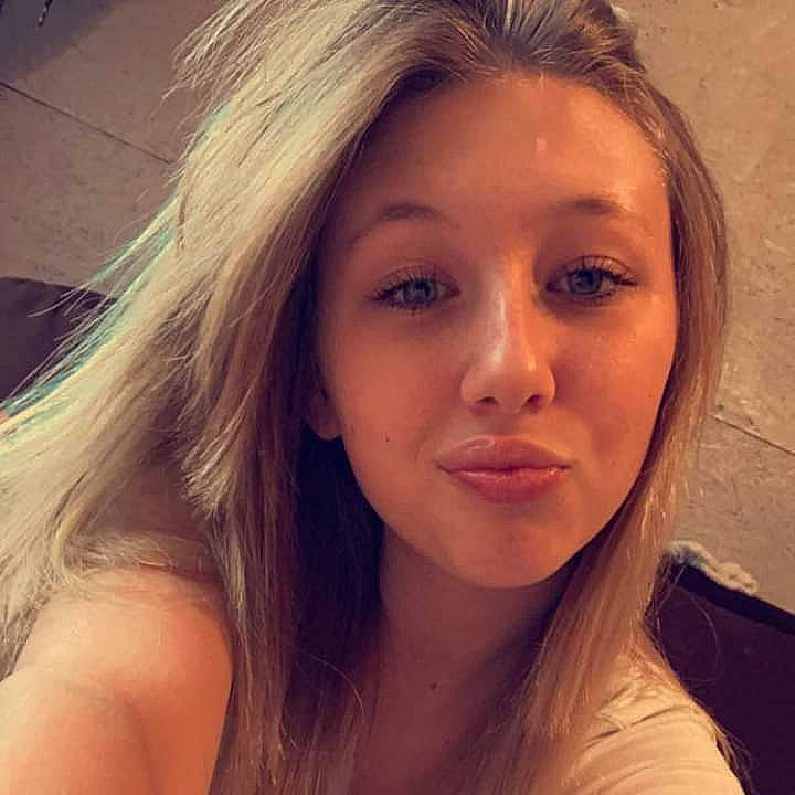 Marley is registered to the contest to win money with this photo: black_hair, cheek, eyebrow, eyelash, flash_photography, forehead, happy, iris, jaw, layered_hair, lip, liver, long_hair, makeover, mouth, neck, nose, person, selfie, step_cutting