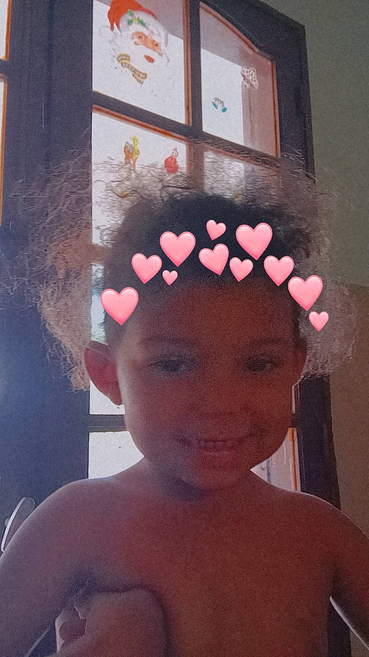 Hélèna a rejoint le concours — aidez-le/la à gagner de superbes lots ! art, baby, barechested, cap, chest, chin, eyebrow, eyelash, eyewear, finger, fun, headgear, headpiece, headwear, lip, magenta, mouth, neck, person, pink