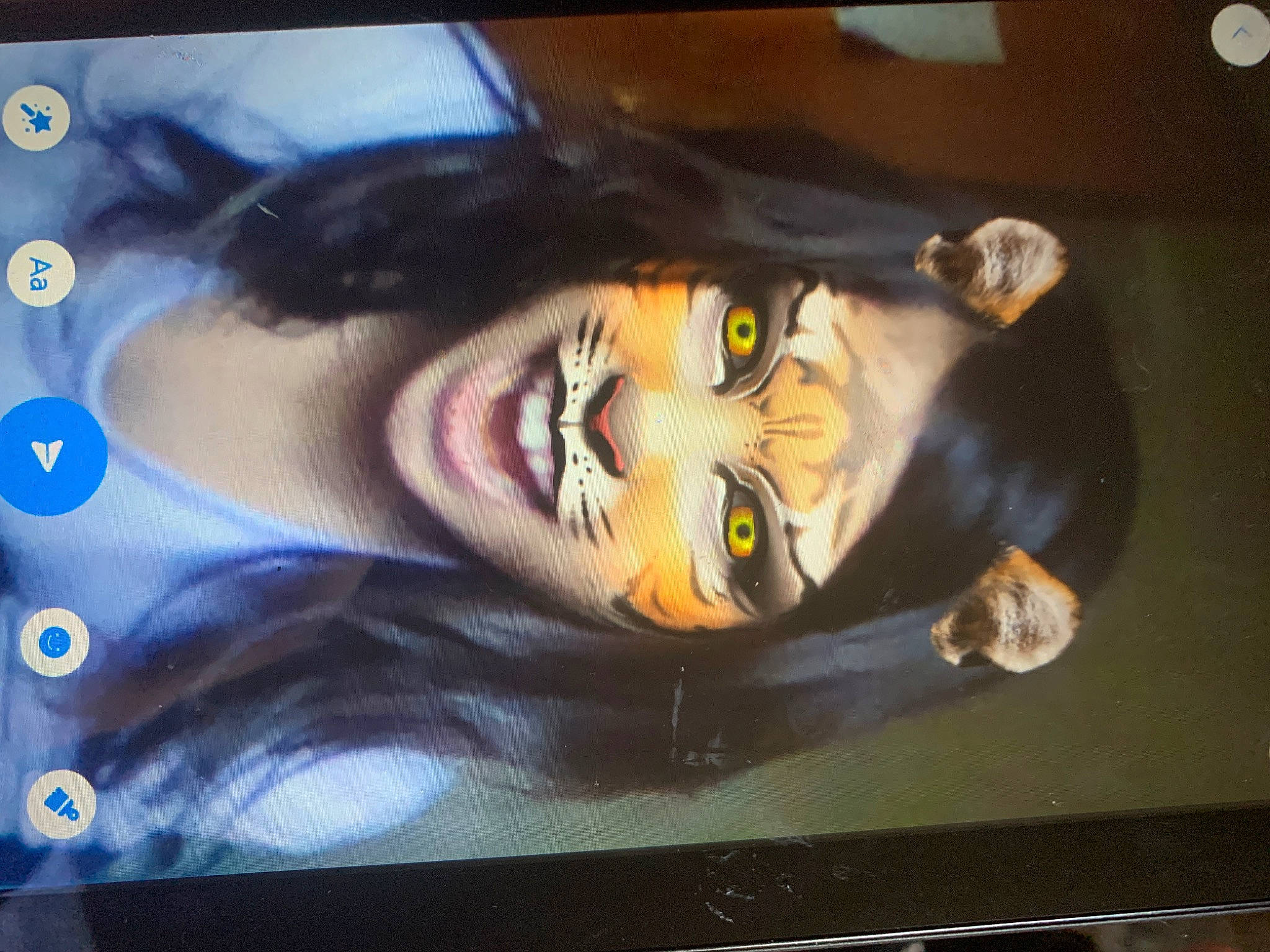 Vivian joined the competition — help win amazing prizes! art, display_device, drawing, electronic_device, eyelash, flat_panel_display, gadget, graffiti, illustration, led_backlit_lcd_display, multimedia, mural, paint, painting, person, picture_frame, smile, technology, television_set, visual_arts