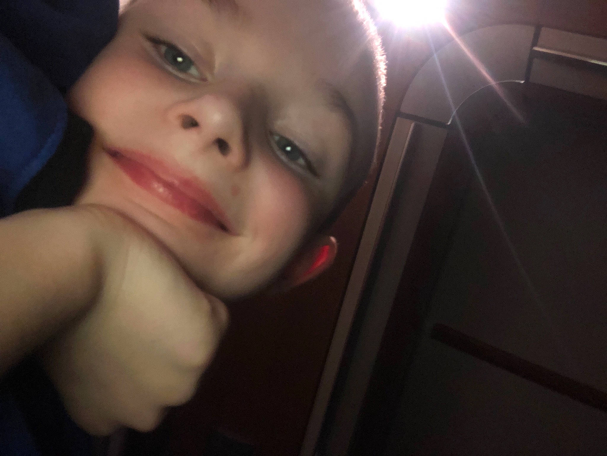 Tyty a rejoint le concours — aidez-le/la à gagner de superbes lots ! baby, cheek, chest, chin, ear, eye, eyebrow, eyelash, flash_photography, gesture, happy, head, iris, jaw, lip, mouth, nose, person, smile, toddler