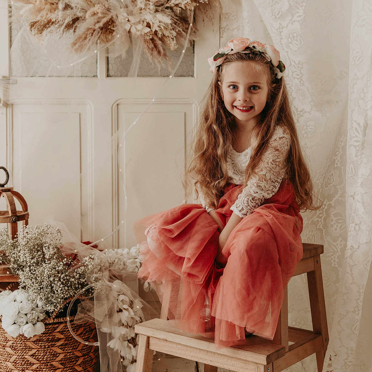 Lana Andreu participe au concours pour gagner de l'argent avec cette photo : child, clothing, dress, face, fashion, female, flower, flowerarrangement, flowerbouquet, furniture, girl, happy, head, person, photography, plant, portrait, sitting, smile, wood