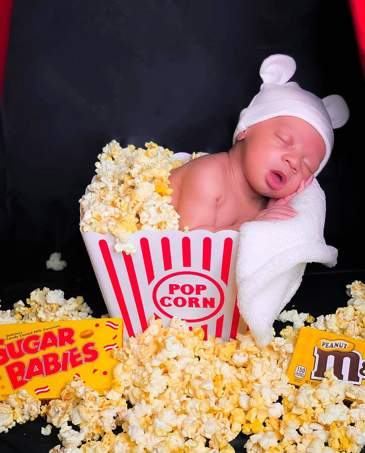 Kasen is registered to the contest to win money with this photo: baby, baby_toddler_clothing, baked_goods, baking, cake_decorating_supply, cuisine, dessert, dish, event, finger_food, food, happy, headwear, ingredient, kettle_corn, person, popcorn, recipe, sugar_cake, sweetness