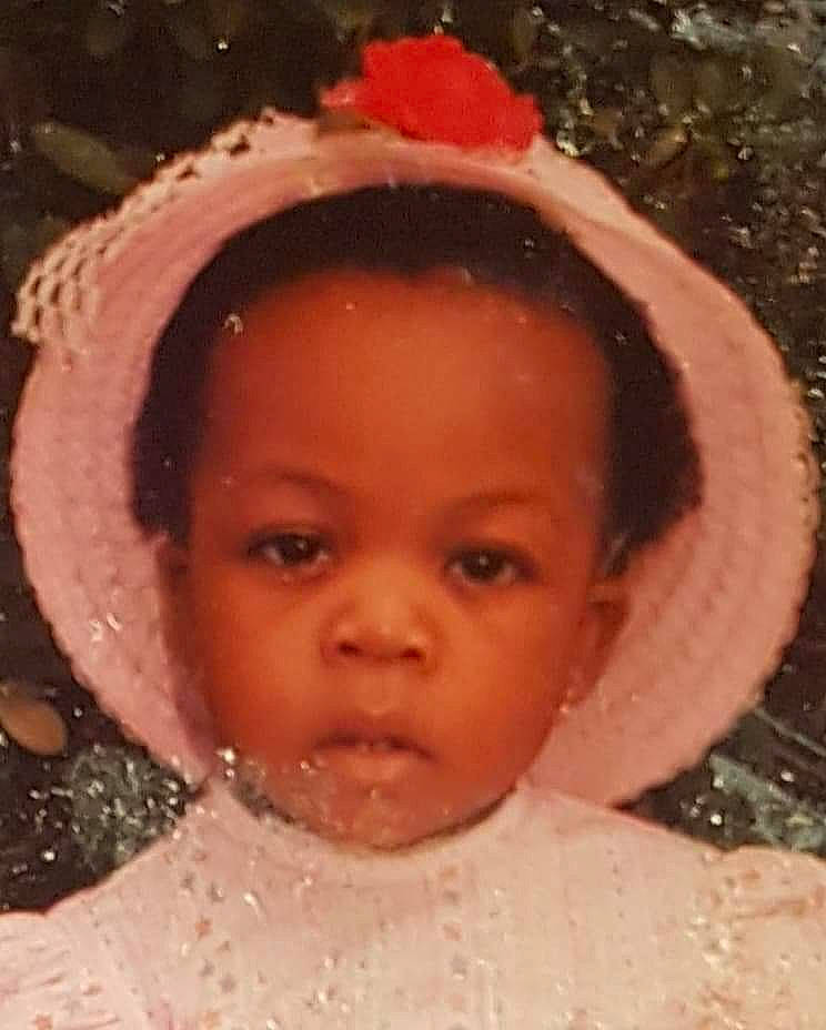 Shana a rejoint le concours — aidez-le/la à gagner de superbes lots ! cheek, child, face, forehead, hair_accessory, head, headgear, lip, nose, person, smile, toddler