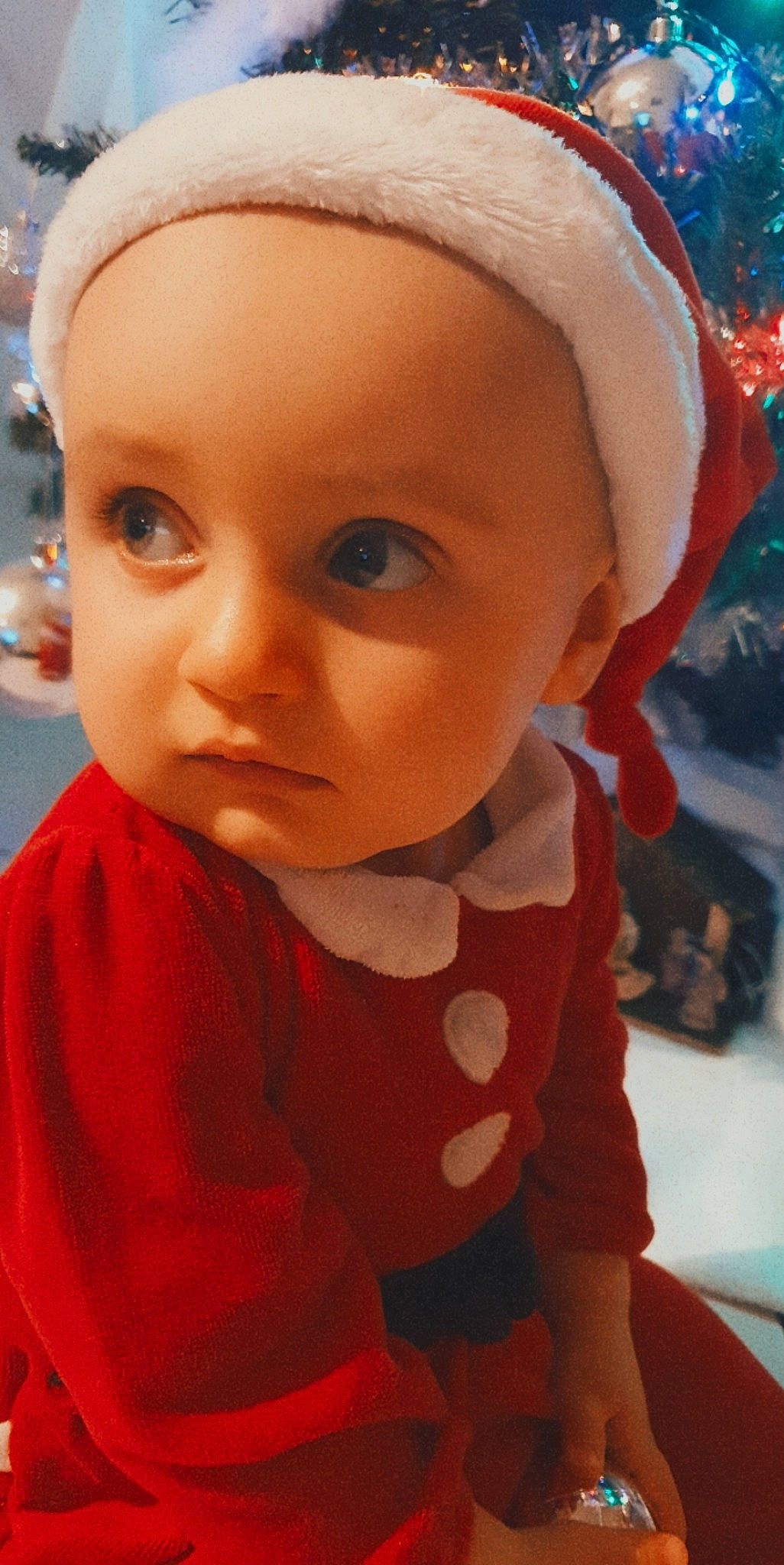 Héloïse participe au concours pour gagner de l'argent avec cette photo : baby, baby_toddler_clothing, cap, cheek, child, dress, eye, eyelash, fun, happy, hat, human_body, iris, lip, mouth, nose, person, pink, skin, sleeve