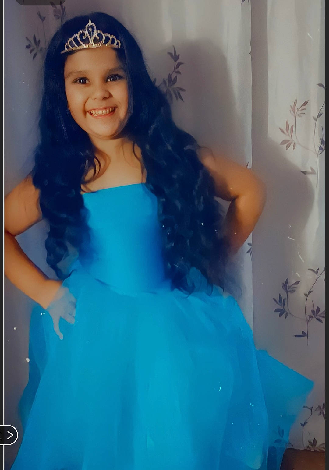 Soleyna participe au concours pour gagner de l'argent avec cette photo : aqua, arm, azure, black_hair, blue, day_dress, dress, electric_blue, fashion_design, flash_photography, formal_wear, gown, happy, headwear, iris, joy, makeover, one_piece_garment, person, shoulder