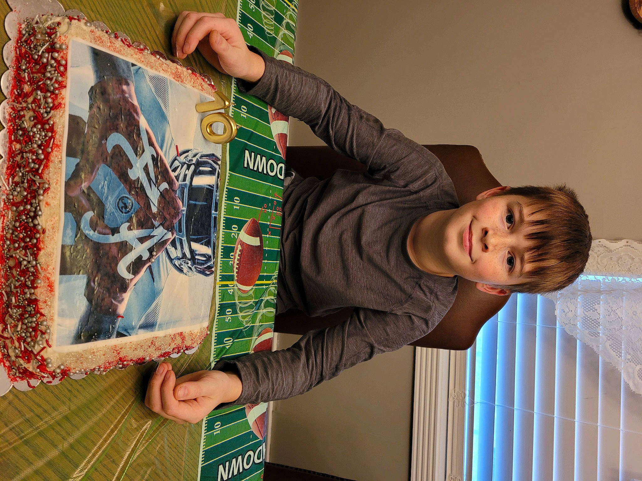 Skylar is registered to the contest to win money with this photo: art, artist, child, clock, font, fun, green, happy, joy, pattern, person, play, publication, room, t_shirt, toddler, visual_arts, wood, world