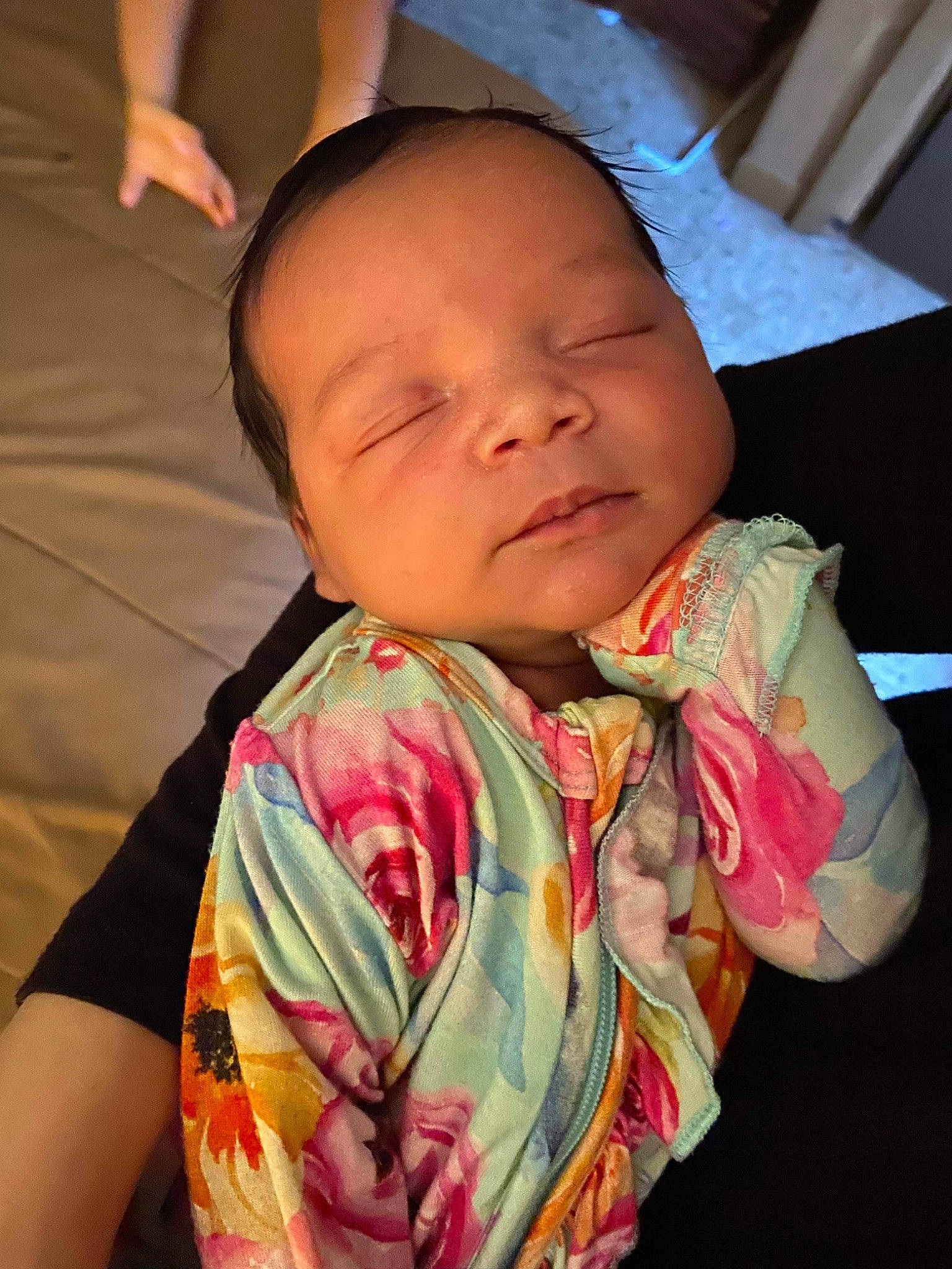 Armani is registered to the contest to win money with this photo: baby, baby_toddler_clothing, cheek, comfort, ear, eye, eyebrow, finger, happy, head, human_body, iris, lip, mouth, nose, person, pink, skin, sleeve, textile