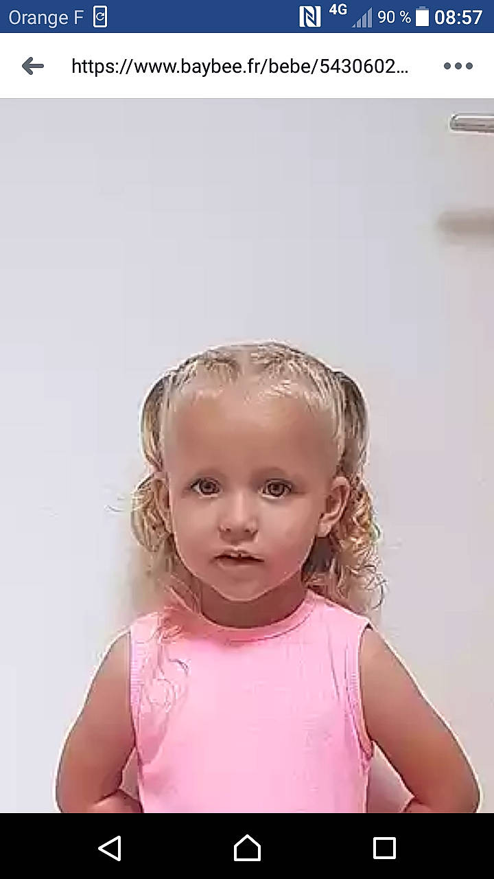 Savanah participe au concours pour gagner de l'argent avec cette photo : cheek, child, child_model, chin, ear, face, forehead, girl, hairstyle, head, human_hair_color, jaw, neck, person, photo_caption, product, shoulder, smile, toddler