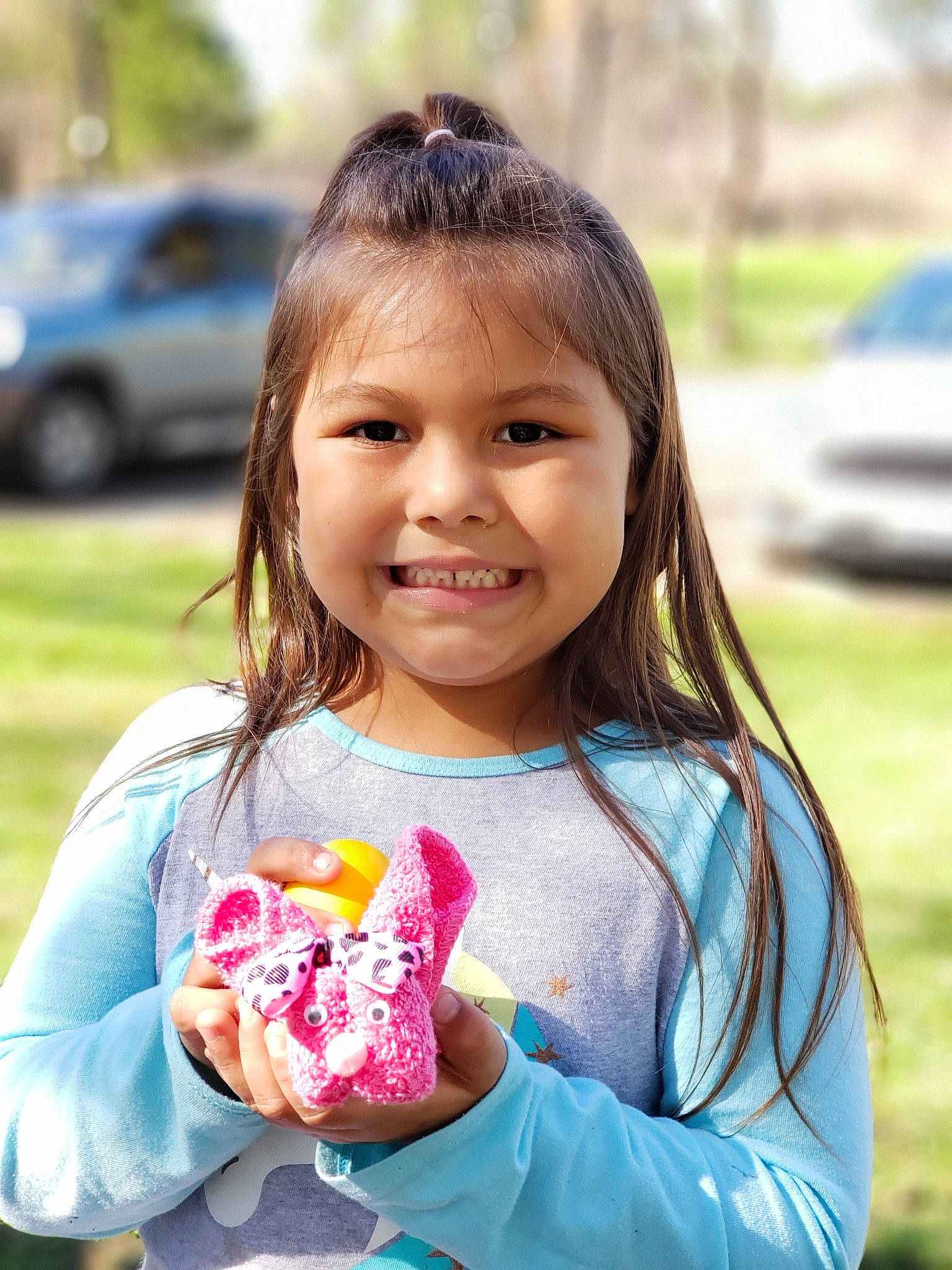 Ally is registered to the contest to win money with this photo: bake_sale, child, comfort_food, cuisine, dessert, eating, food, frozen_dessert, joy, party, person, picnic, play, summer, sweetness, toddler