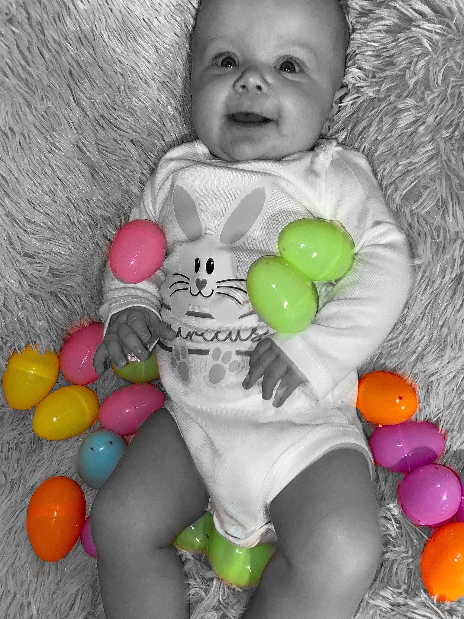 Americus is registered to the contest to win money with this photo: baby, balloon, child, party_supply, person, play, smile, toddler