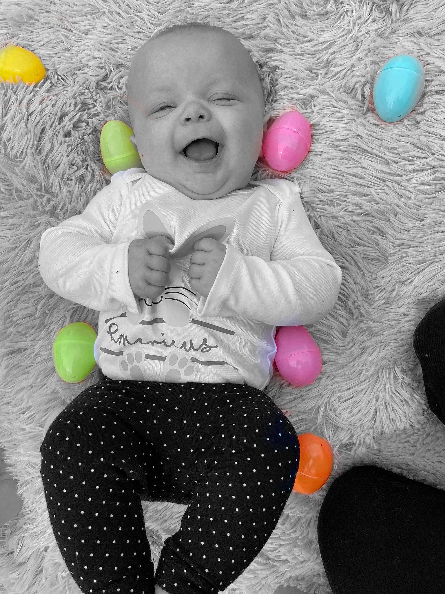 Americus is registered to the contest to win money with this photo: baby, balloon, child, fun, happy, party_supply, person, pink, play, smile, toddler