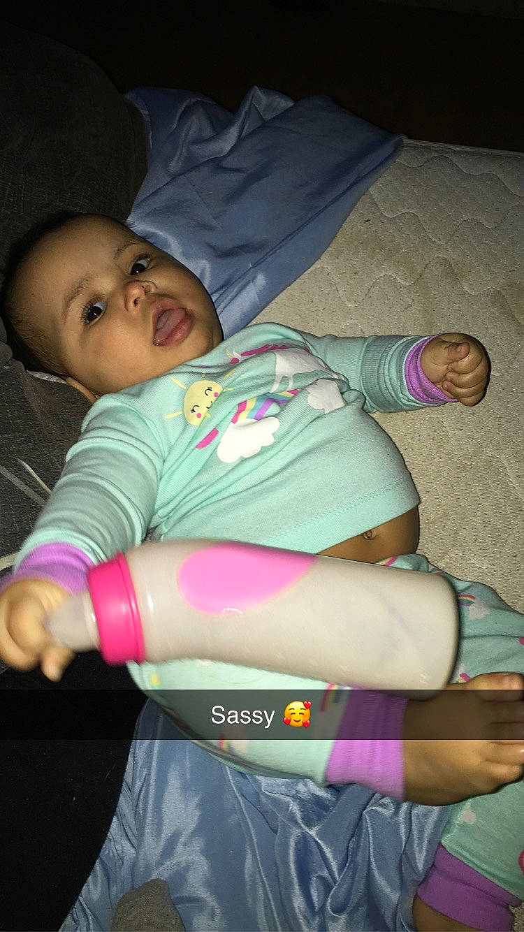 Aivah is registered to the contest to win money with this photo: arm, baby, child, joint, leg, person, pink, skin, thigh, toddler