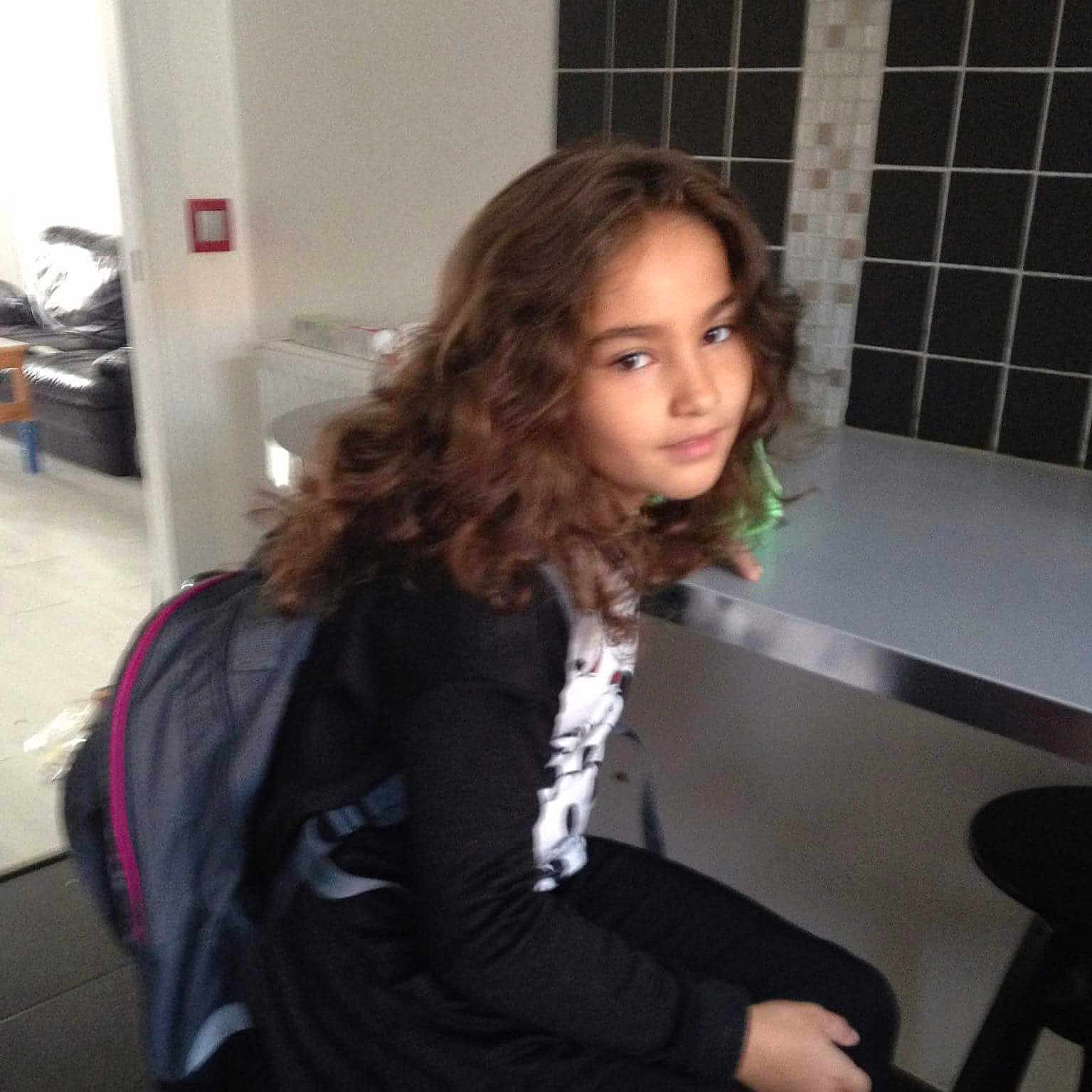 Clia participe au concours pour gagner de l'argent avec cette photo :