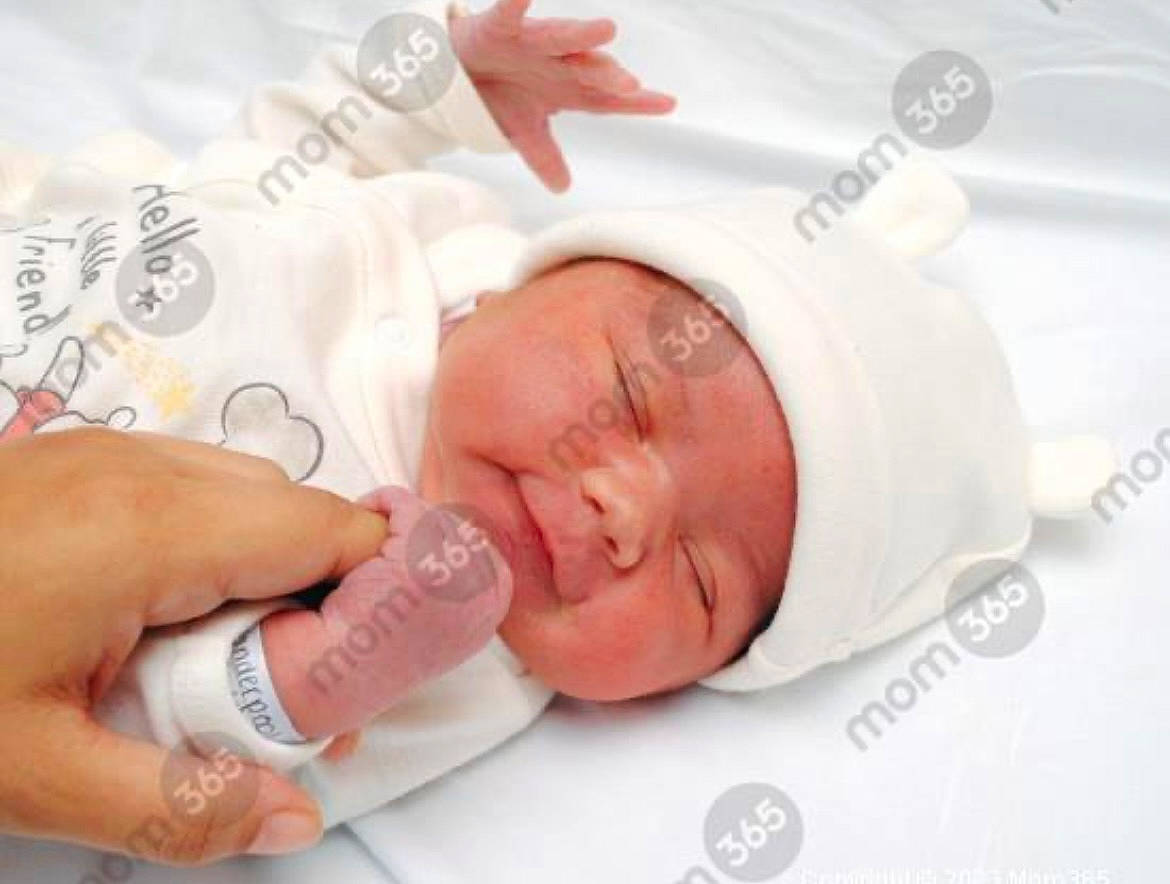 Alanee is registered to the contest to win money with this photo: baby, baby_products, baby_toddler_clothing, child, comfort, drinkware, ear, event, eyelash, finger, flesh, gesture, headwear, medical, medical_equipment, nail, peach, person, service, skin