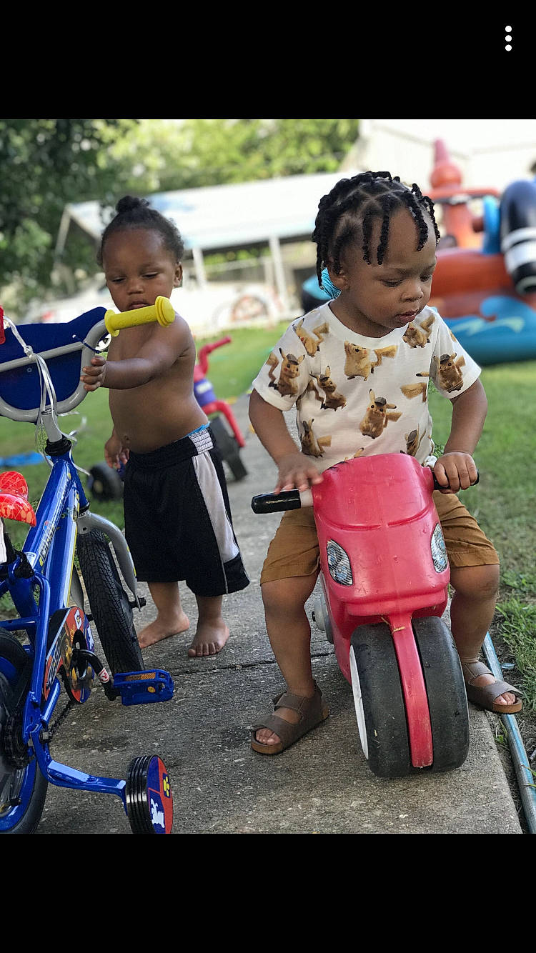 Benson is registered to the contest to win money with this photo: bicycle, bicycle_accessory, child, fun, happy, leisure, person, play, product, smile, summer, toddler, vacation, vehicle