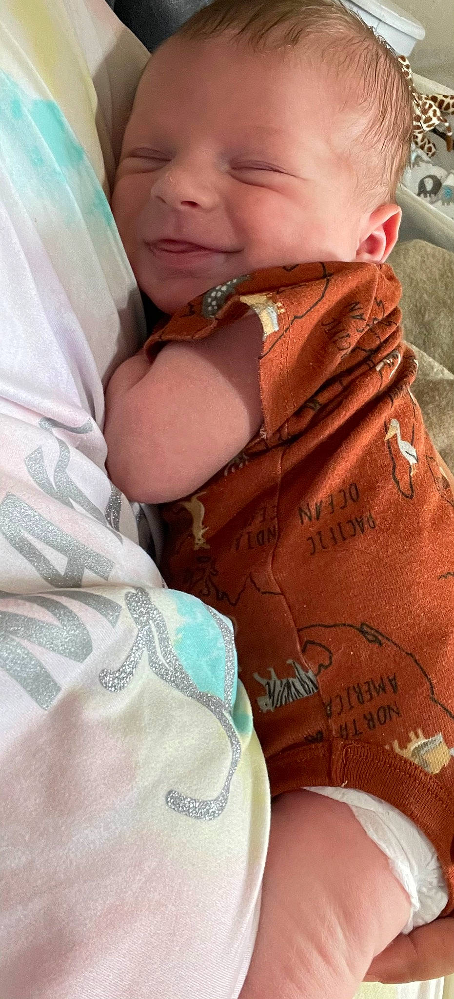 Reece is registered to the contest to win money with this photo: abdomen, beard, chest, eyewear, fashion_accessory, flesh, gesture, happy, hug, jewellery, moustache, neck, necklace, pattern, peach, person, scarf, sleeve, sunglasses, trunk