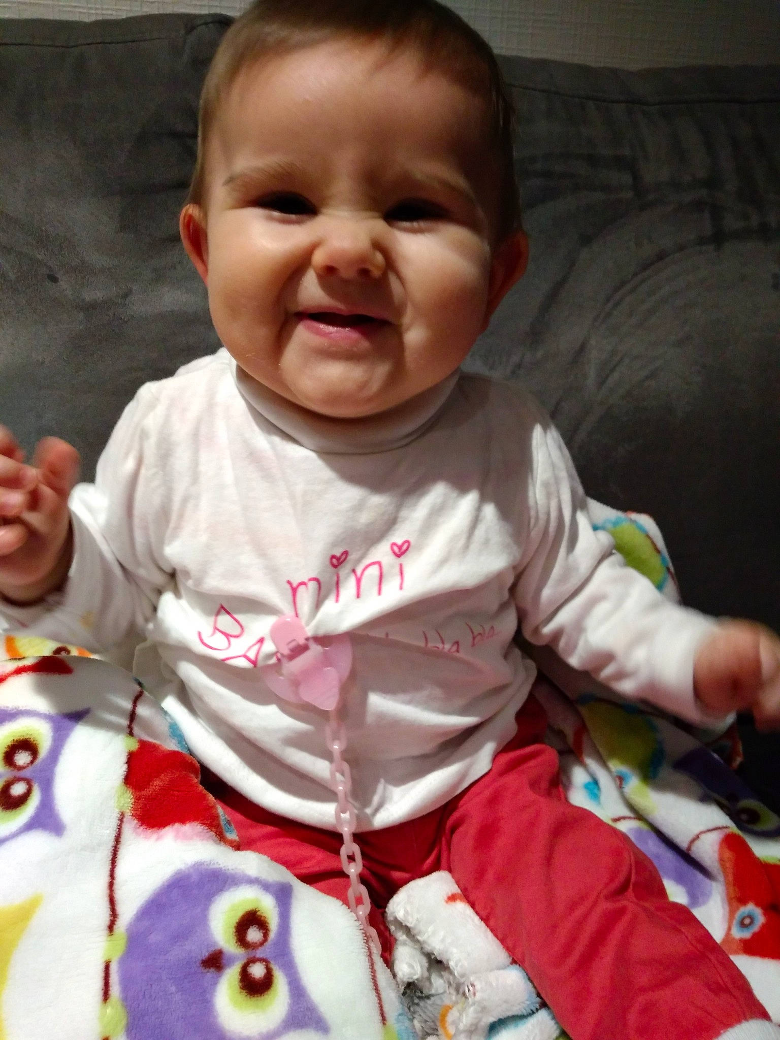 Kathleen participe au concours pour gagner de l'argent avec cette photo : baby, baby_toddler_clothing, cheek, child, cool, facial_expression, person, play, skin, smile, toddler