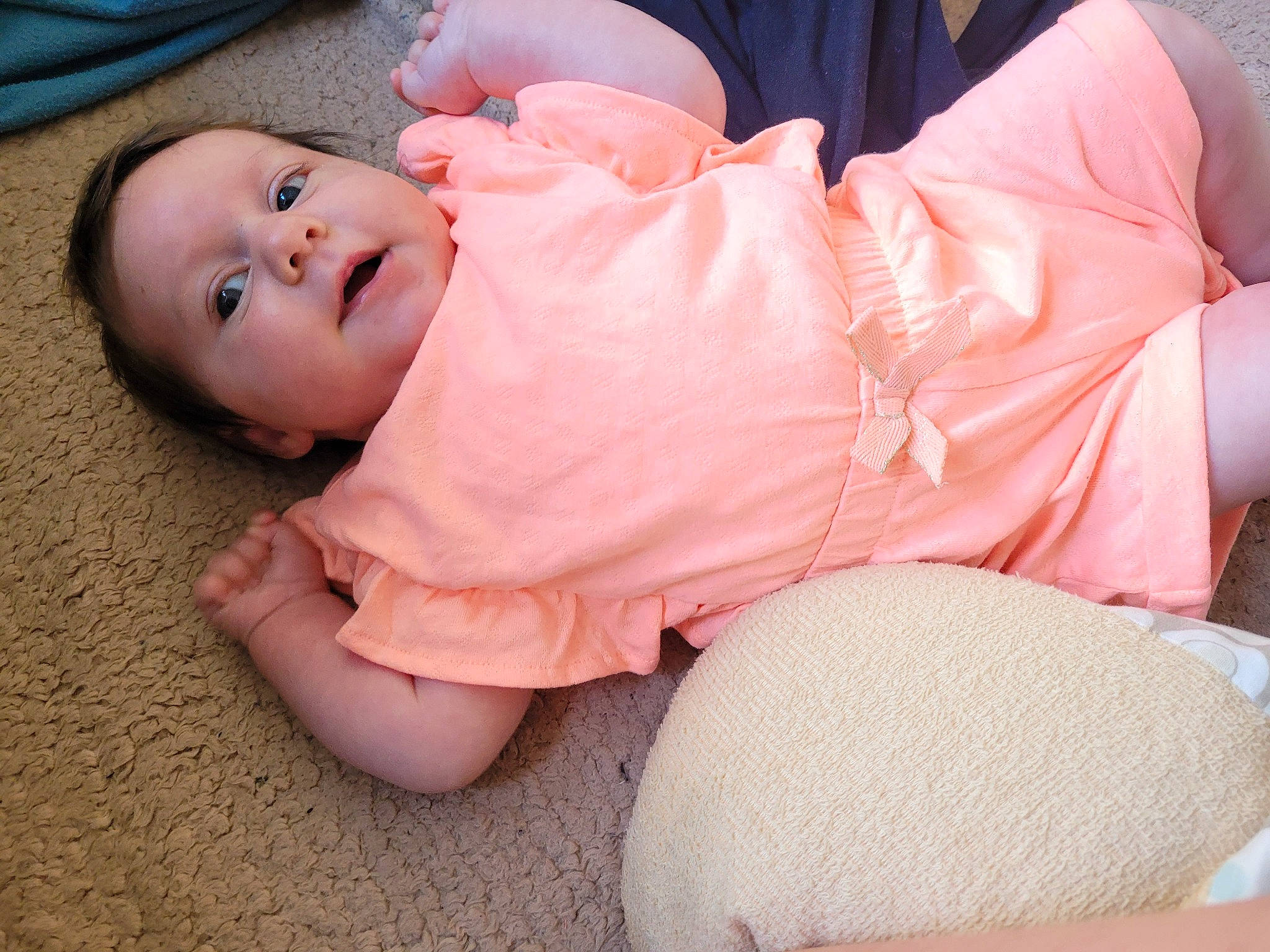 Marliya a rejoint le concours — aidez-le/la à gagner de superbes lots ! arm, baby, baby_toddler_clothing, beauty, cheek, comfort, eye, hand, head, human_body, leg, lip, mouth, nose, person, pink, skin, sleeve, smile, textile