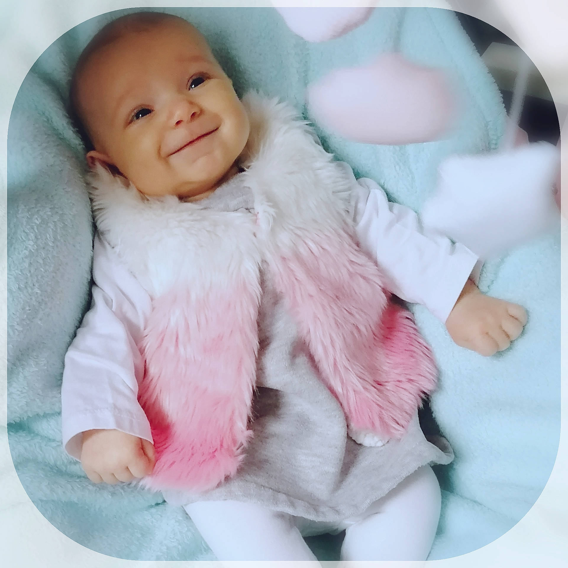 Milana a rejoint le concours — aidez-le/la à gagner de superbes lots ! baby, cheek, child, fur, nose, person, pink, skin, smile, toddler