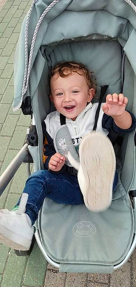Kylian a rejoint le concours — aidez-le/la à gagner de superbes lots ! auto_part, baby, baby_carriage, baby_in_car_seat, baby_products, baby_safety, baby_toddler_clothing, beauty, car_seat, chair, child, comfort, fun, joy, mammal, person, product, sitting, smile, toddler