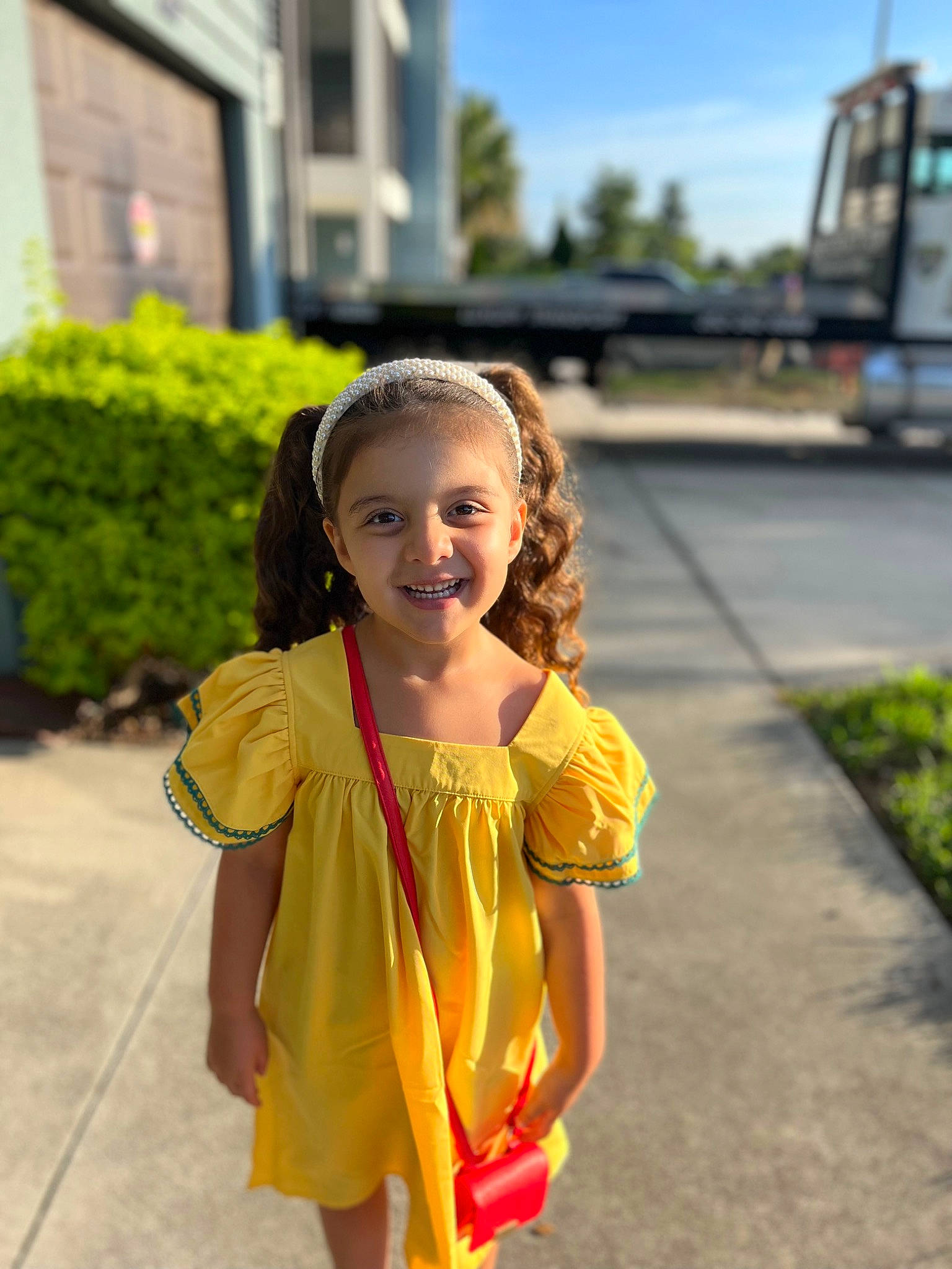 Nadia is registered to the contest to win money with this photo: asphalt, child, face, fun, grass, happy, joy, leaf, leisure, magenta, person, plant, recreation, road, sky, smile, street, summer, toddler, tourism