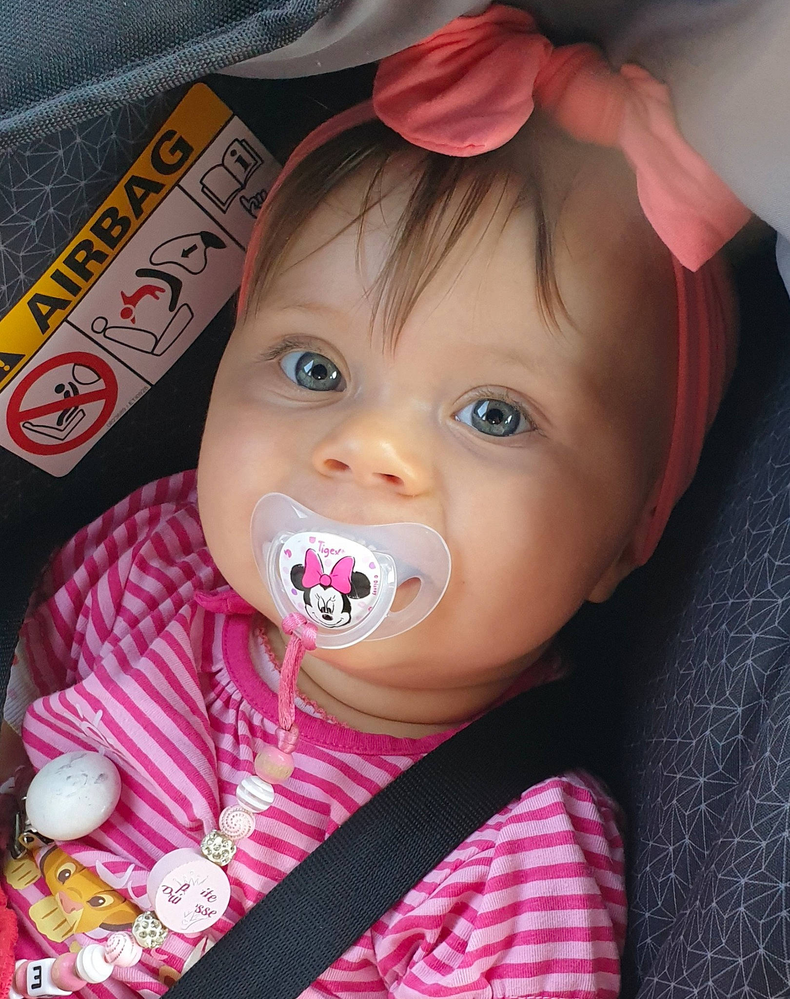 Elena participe au concours pour gagner de l'argent avec cette photo : baby, cheek, child, ear, eye, eyelash, face, head, iris, lip, mouth, nose, person, pink, skin, toddler