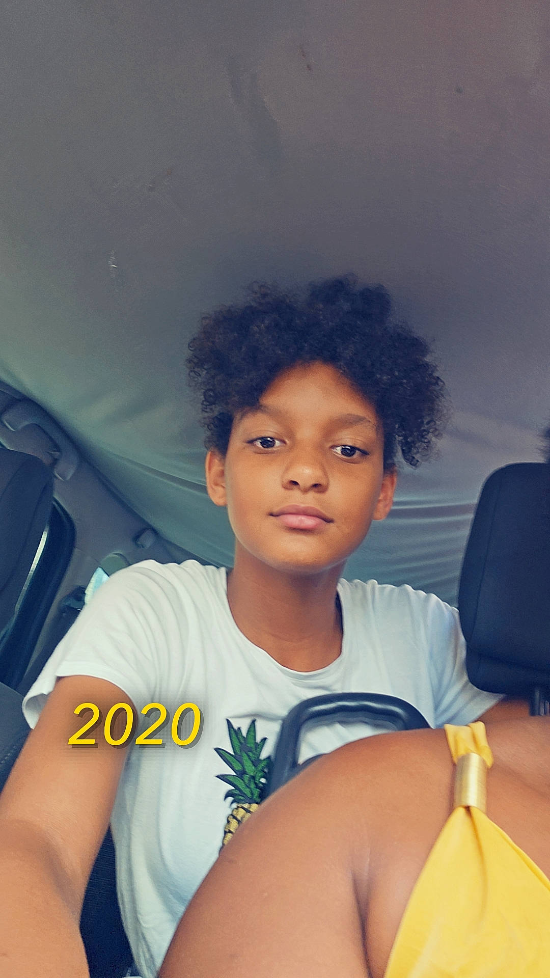 Lyanis a rejoint le concours — aidez-le/la à gagner de superbes lots ! afro, azure, black_hair, cool, face, flash_photography, forehead, fun, hair, hairstyle, happy, head, human_body, leisure, muscle, person, shoulder, skin, smile, t_shirt