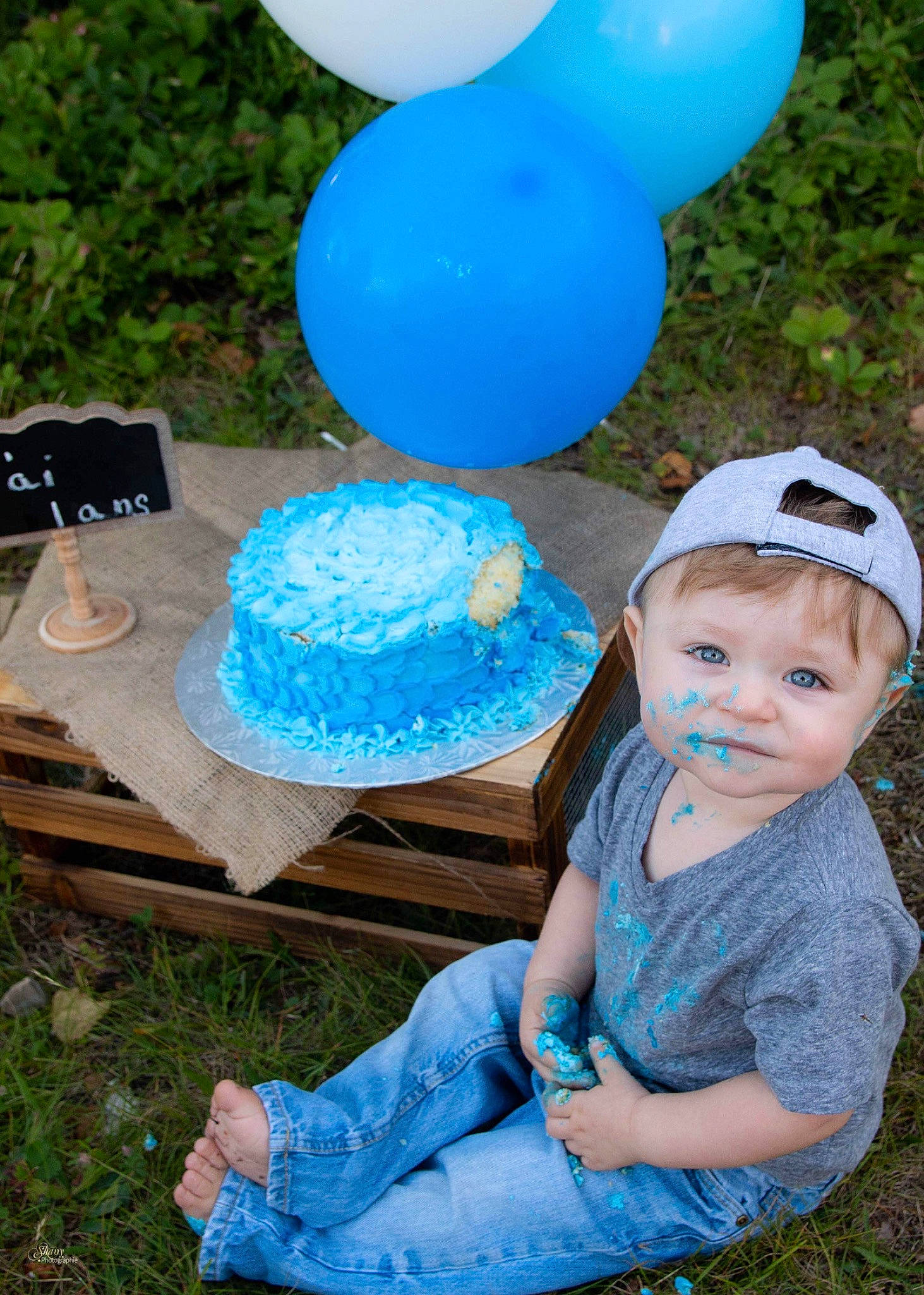 Dawson participe au concours pour gagner de l'argent avec cette photo :