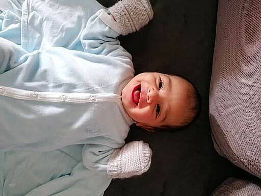 Souleyman a rejoint le concours — aidez-le/la à gagner de superbes lots ! baby, baby_toddler_clothing, cheek, child, comfort, flash_photography, happy, hat, nap, nose, person, portrait_photography, room, sitting, sleep, sleeve, smile, suit, toddler, tree