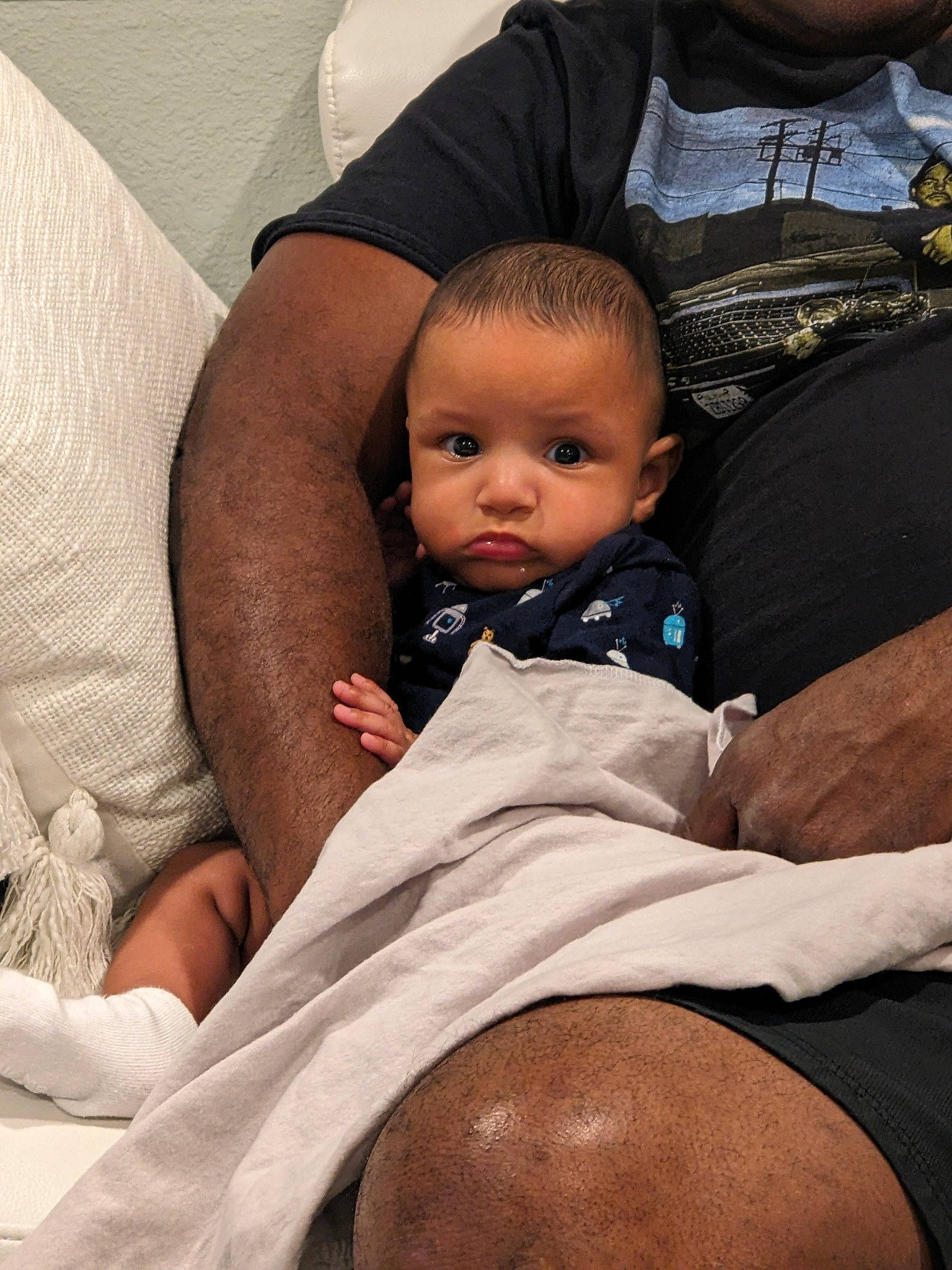 Devon is registered to the contest to win money with this photo: abdomen, baby, baby_products, cheek, chest, comfort, eye, gesture, hand, human_body, human_leg, leg, linens, mouth, people, person, stomach, thigh, thumb, toddler