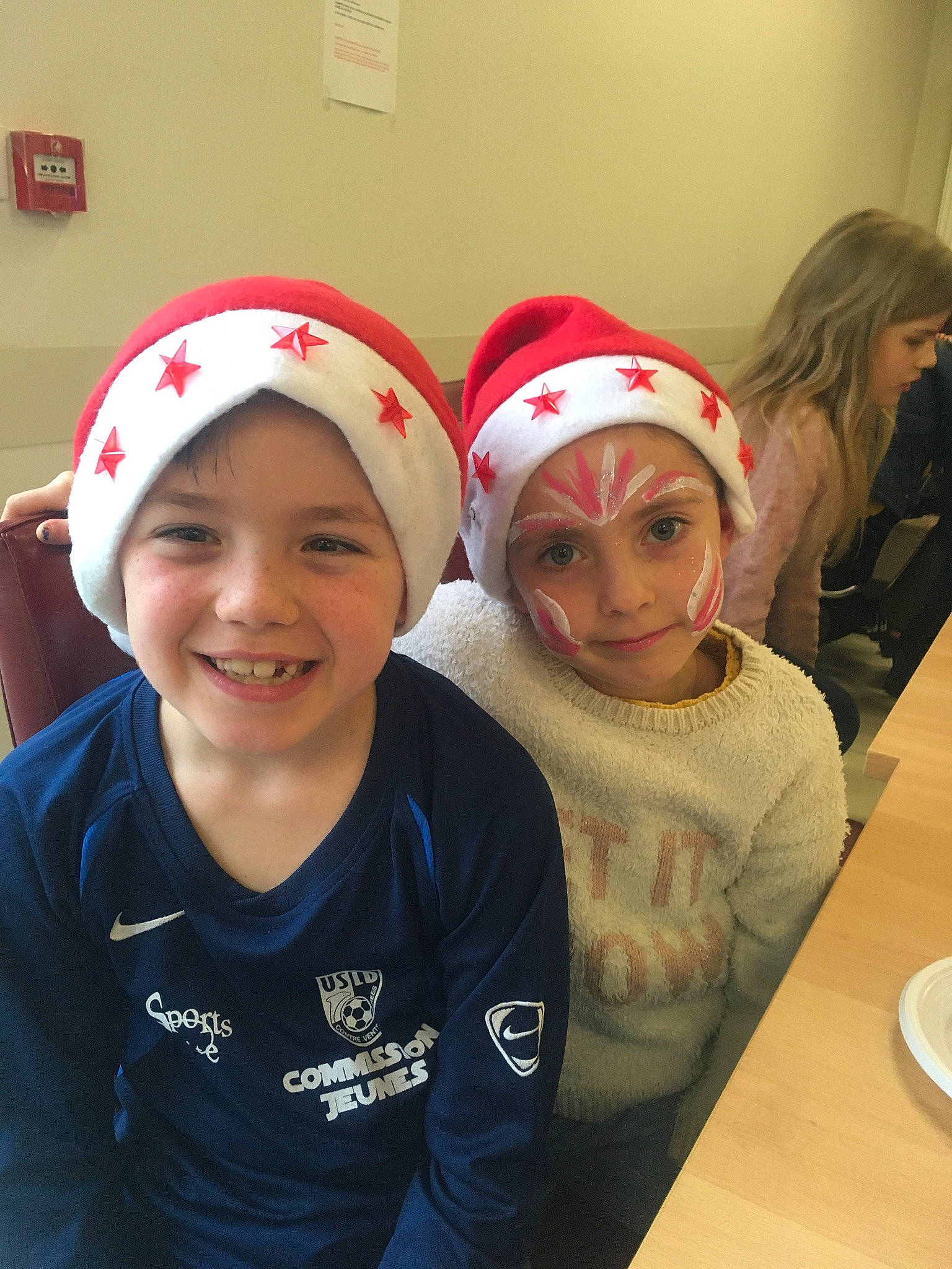 Damien participe au concours pour gagner de l'argent avec cette photo : child, fun, happy, headgear, headwear, joy, person, photography, selfie, smile