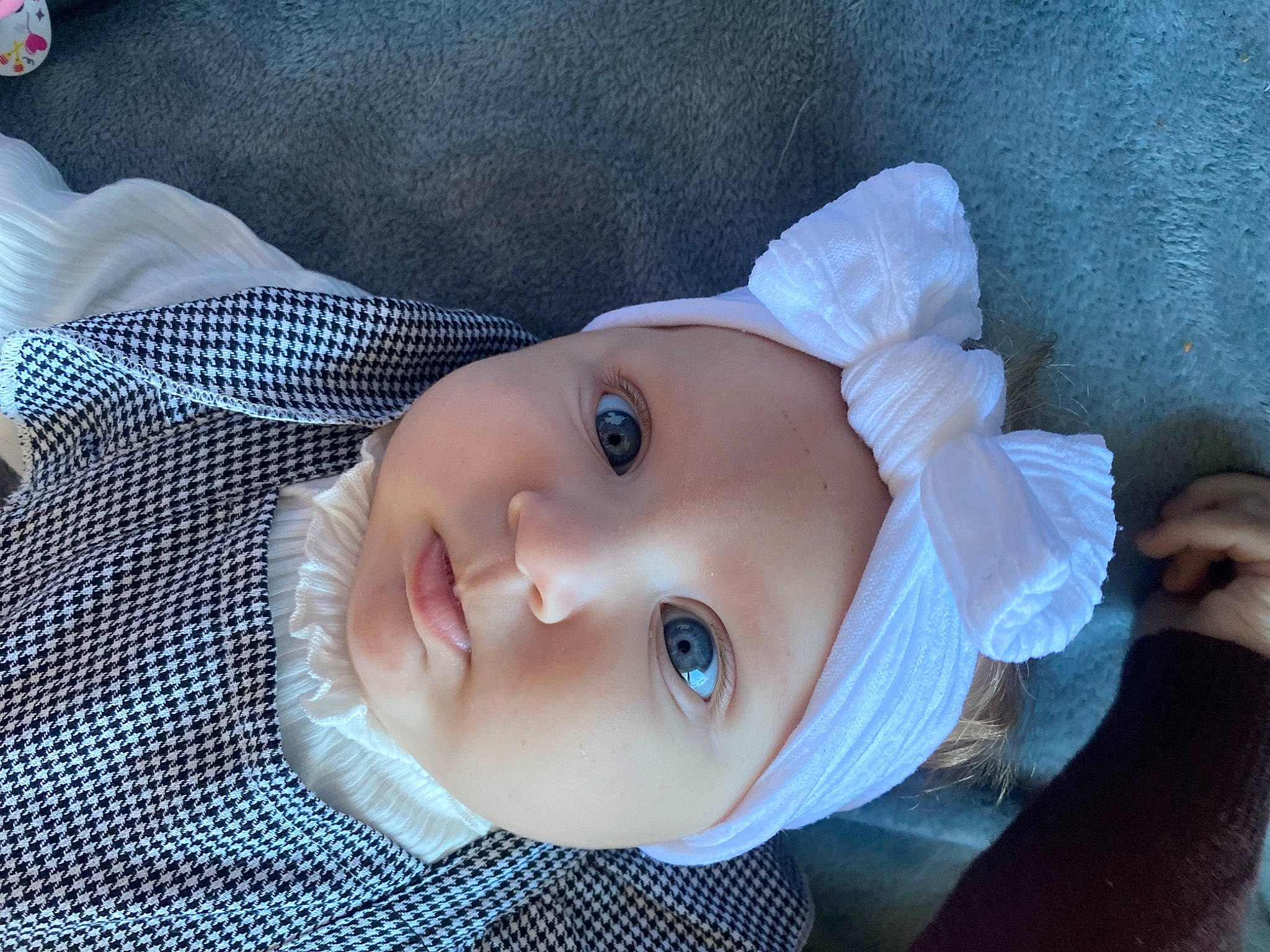 Lyzianna a rejoint le concours — aidez-le/la à gagner de superbes lots ! baby, baby_toddler_clothing, cheek, child, comfort, electric_blue, eye, eyebrow, eyelash, face, fashion_accessory, hat, head, headwear, iris, lip, nose, pattern, person, skin