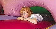 Julie participe au concours pour gagner de l'argent avec cette photo :