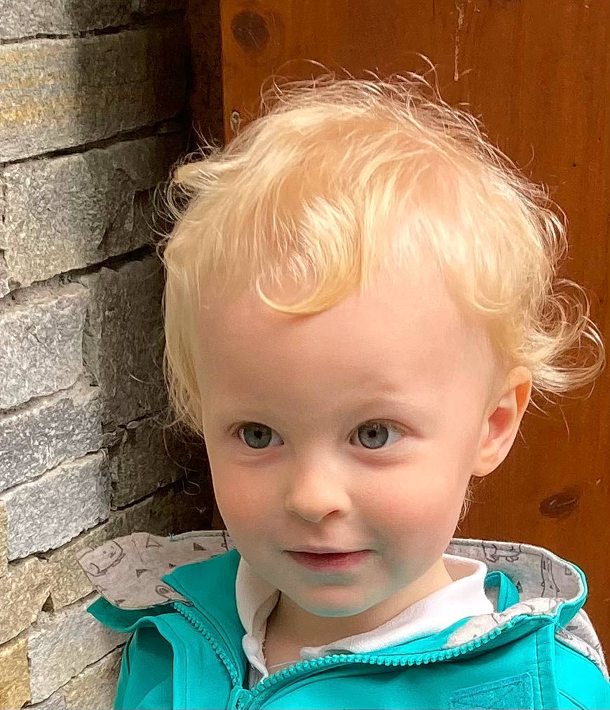 Orfeo a rejoint le concours — aidez-le/la à gagner de superbes lots ! baby, baby_toddler_clothing, cheek, chin, cool, ear, eye, eyebrow, eyelash, face, forehead, hair, head, iris, lip, mouth, neck, nose, person, skin