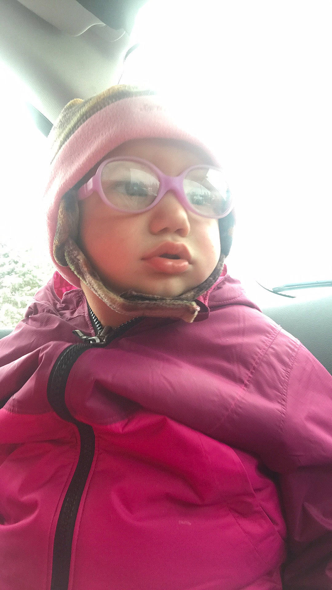 Avianna is registered to the contest to win money with this photo: cool, eyewear, glasses, magenta, outerwear, person, pink, smile