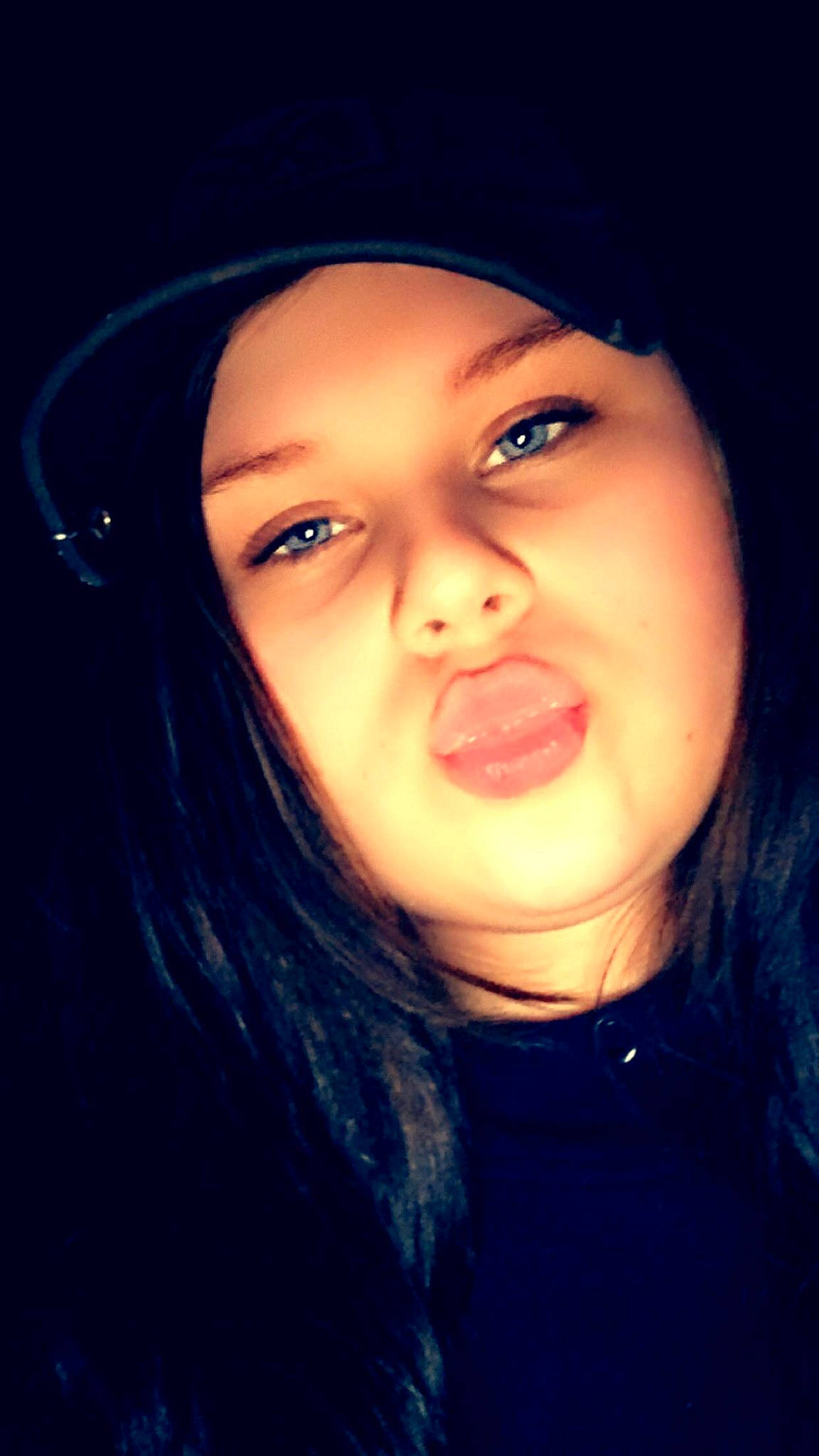 Angel is registered to the contest to win money with this photo: beauty, black_hair, blue, cheek, chin, cool, eye, eyebrow, face, facial_expression, forehead, hair, head, lip, mouth, nose, organ, person, selfie, skin