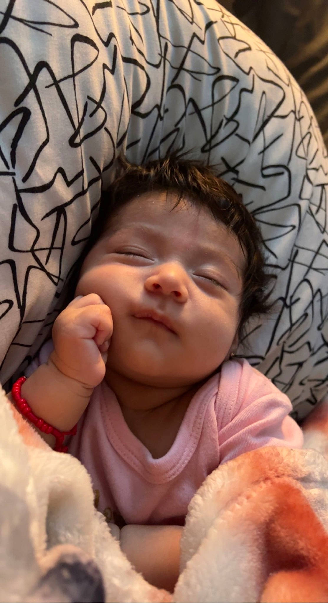 Leah is registered to the contest to win money with this photo: black, cheek, chin, comfort, eye, eyebrow, face, facial_expression, head, human, human_body, lip, mouth, muscle, nose, organ, person, photograph, skin, vertebrate