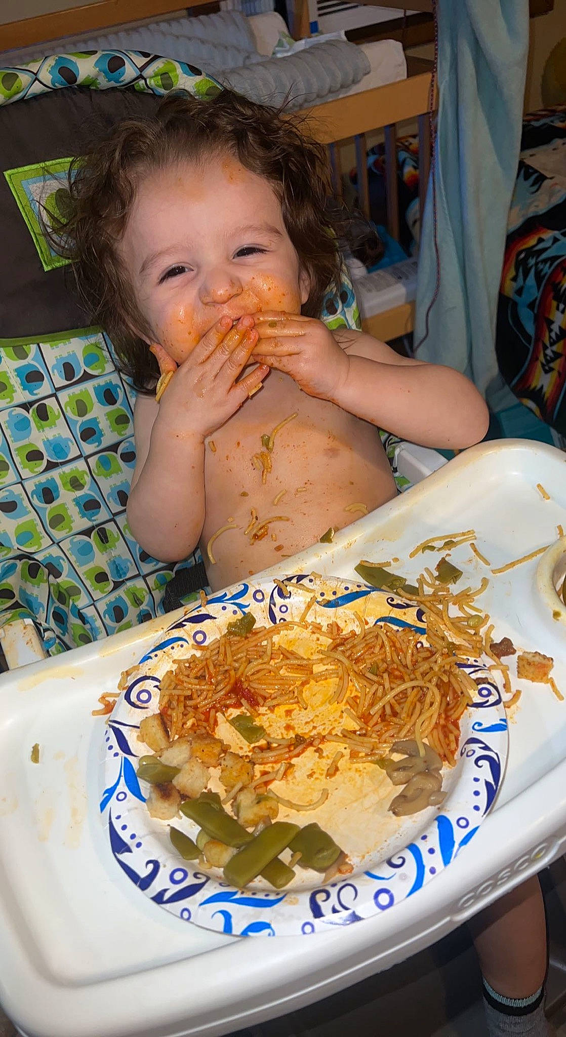 Makaio is registered to the contest to win money with this photo: chair, child, comfort_food, cuisine, dish, eating, event, face, food, food_craving, head, ingredient, junk_food, noodle, pancit, person, plate, recipe, rice_noodles, tableware