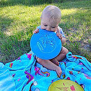 Zack is registered to the contest to win money with this photo:
