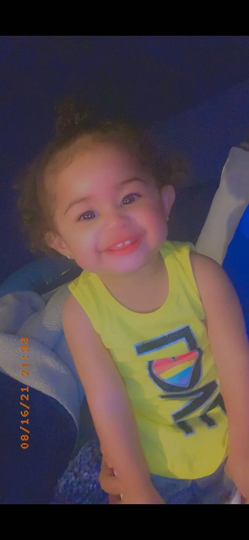 Aubriella is registered to the contest to win money with this photo: chin, eye, face, flash_photography, forehead, gesture, hair, happy, head, human_body, iris, joy, mouth, muscle, neck, nose, organ, person, shoulder, skin